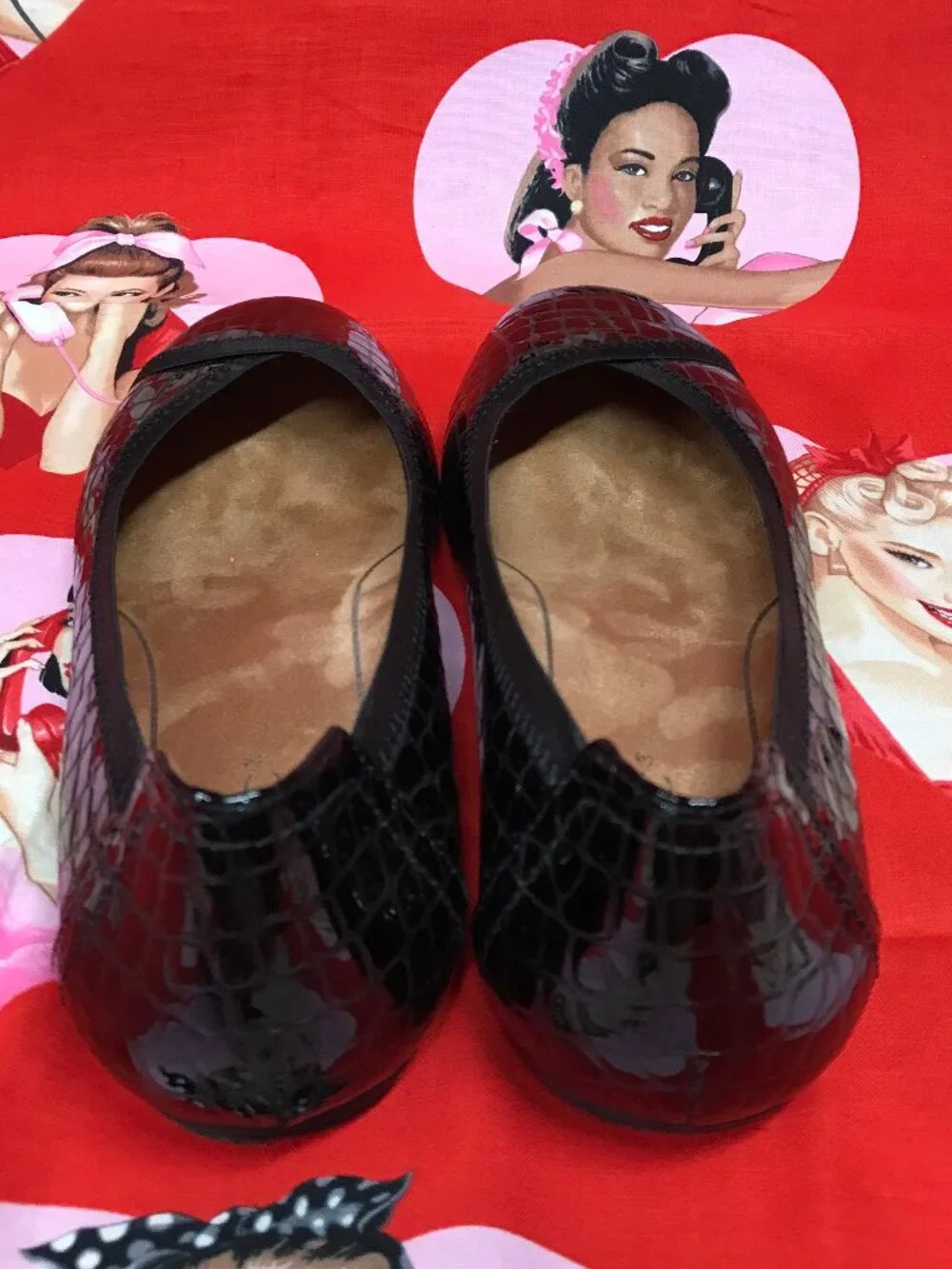 Vionic Women's Faux Croc Embossed Leather Ballet Flats